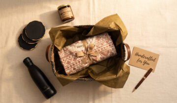How to Curate a Custom Gift Hamper That Feels Personal